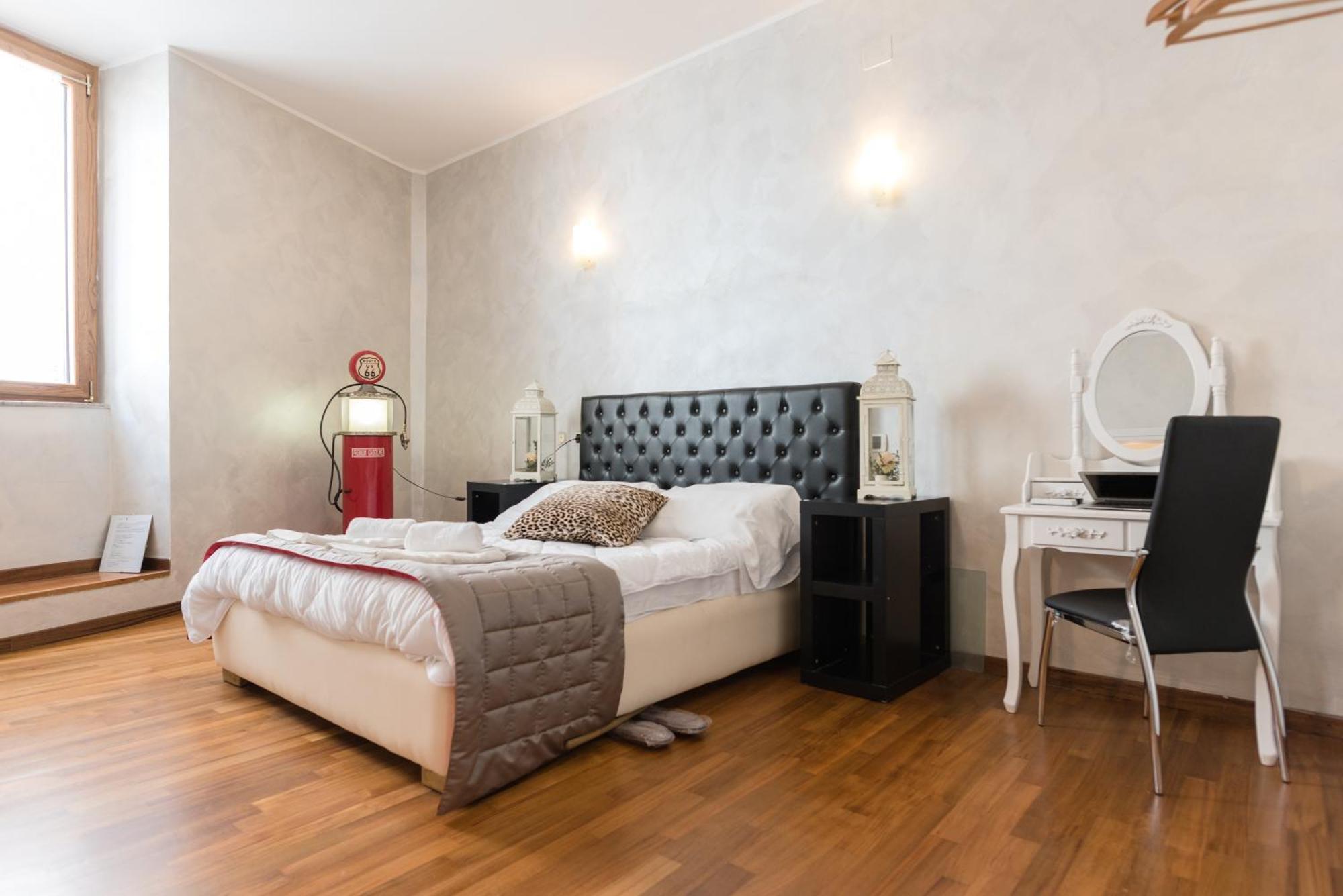 Prince'S Suite - Budget Rooms & Apt Piazza Del Popolo Roma Ngoại thất bức ảnh